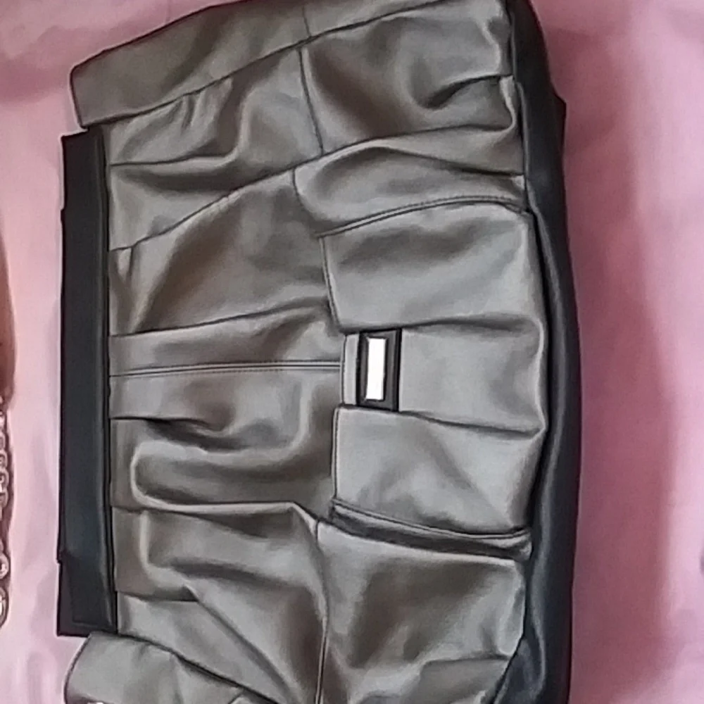 Awesome NWOT Miche Prima shell and straps. - Picture 11 of 12